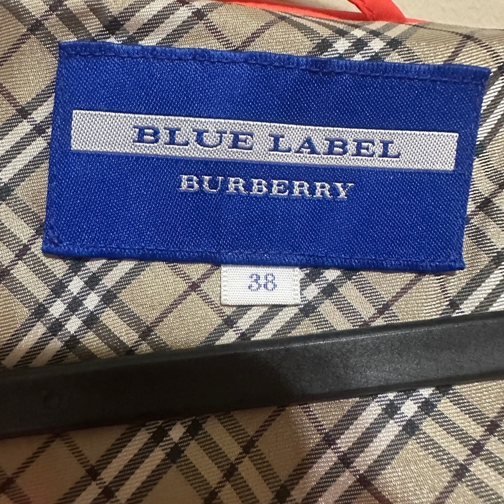 Burberry Blue Label Women's Orange Puffer Jacket - Picture 8 of 10